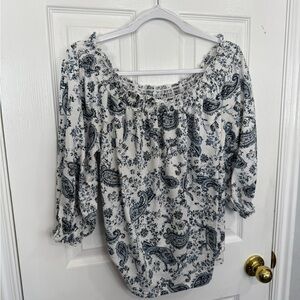 MELLODAY White Off-the-Shoulder Blouse with Navy Paisley
